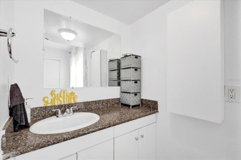 Villa ou maison à vendre à DeLand, Floride: 3 chambres, 159.42 m2 № 1565131 - photo 23