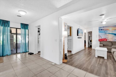 Villa ou maison à vendre à DeLand, Floride: 3 chambres, 159.42 m2 № 1565131 - photo 26