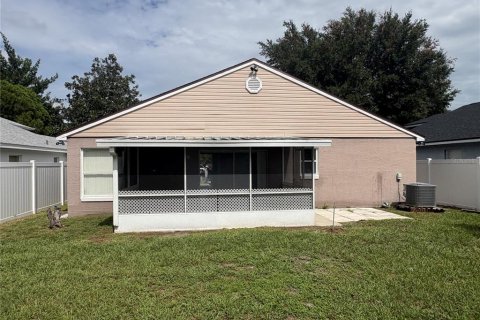 Villa ou maison à louer à Orlando, Floride: 3 chambres, 123.37 m2 № 2406816 - photo 24