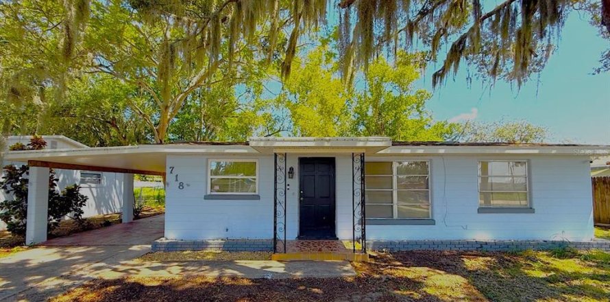 House in Sebring, Florida 2 bedrooms, 99.59 sq.m. № 1911351