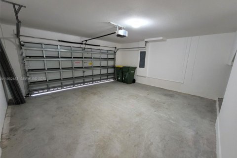 Снять в аренду виллу или дом в Хомстед, Флорида 4 спальни, 224.82м2, № 1990852 - фото 13