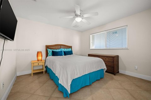 Купить виллу или дом в Кейп-Корал, Флорида 3 спальни, 211.45м2, № 1991475 - фото 28