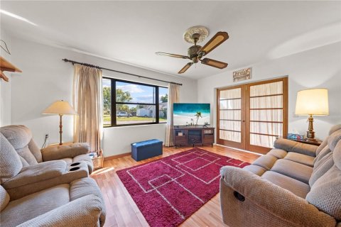 Villa ou maison à vendre à Kissimmee, Floride: 2 chambres, 105.63 m2 № 2431127 - photo 23