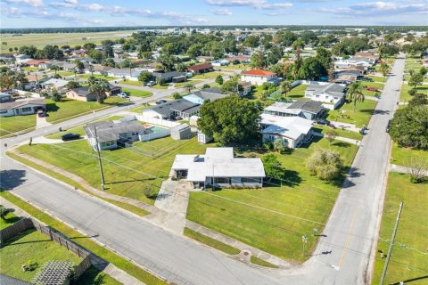 Villa ou maison à vendre à Kissimmee, Floride: 2 chambres, 105.63 m2 № 2431127 - photo 9