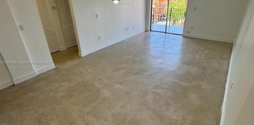 Condo à Hialeah, Floride, 2 chambres № 1957109