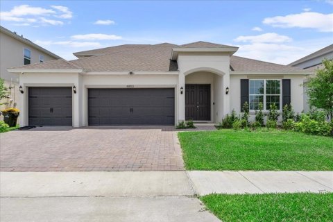 House in Clermont, Florida 4 bedrooms, 276.01 sq.m. № 1744470 - photo 1