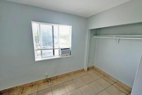 Copropriété à louer à Fort Lauderdale, Floride: 2 chambres, 466.83 m2 № 2340616 - photo 10