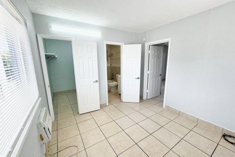 Copropriété à louer à Fort Lauderdale, Floride: 2 chambres, 466.83 m2 № 2340616 - photo 8