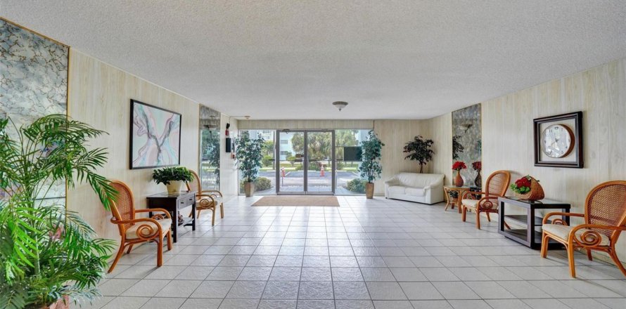 Condo à Lauderhill, Floride, 1 chambre № 2088048