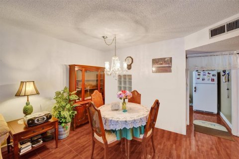 Copropriété à vendre à Lauderhill, Floride: 1 chambre, 77.67 m2 № 2088048 - photo 6