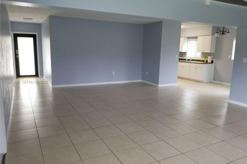 Casa en venta en Homestead, Florida, 3 dormitorios, 140.38 m2 № 2000325 - foto 7