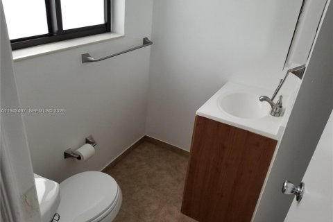 Casa en venta en Homestead, Florida, 3 dormitorios, 140.38 m2 № 2000325 - foto 17