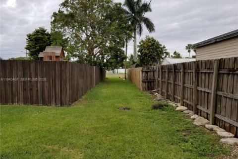 Casa en venta en Homestead, Florida, 3 dormitorios, 140.38 m2 № 2000325 - foto 19