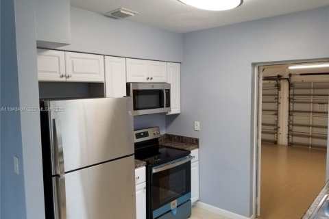 Casa en venta en Homestead, Florida, 3 dormitorios, 140.38 m2 № 2000325 - foto 10