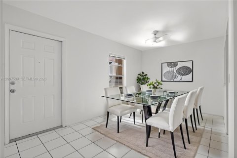 Copropriété à vendre à Palm Beach Gardens, Floride: 2 chambres, 102.56 m2 № 2072561 - photo 5
