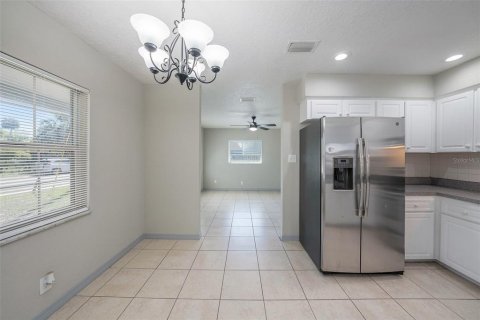 House in Tampa, Florida 2 bedrooms, 72 sq.m. № 1904721 - photo 12