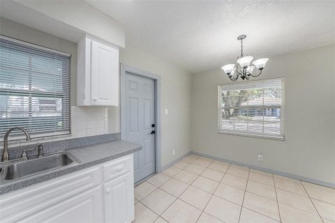 House in Tampa, Florida 2 bedrooms, 72 sq.m. № 1904721 - photo 11