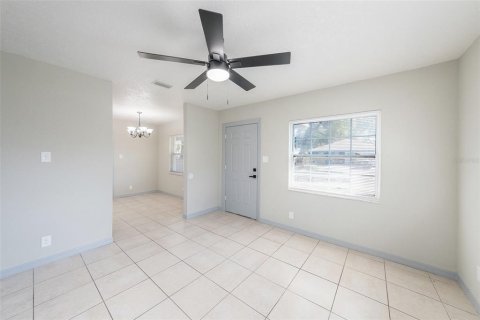 House in Tampa, Florida 2 bedrooms, 72 sq.m. № 1904721 - photo 10