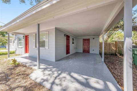 House in Tampa, Florida 2 bedrooms, 72 sq.m. № 1904721 - photo 5