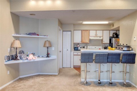 Condominio en venta en Kissimmee, Florida, 2 dormitorios, 95.32 m2 № 1636686 - foto 4