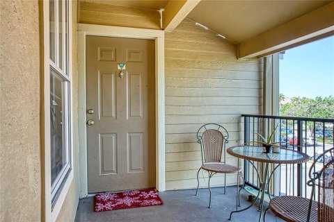 Condominio en venta en Kissimmee, Florida, 2 dormitorios, 95.32 m2 № 1636686 - foto 2