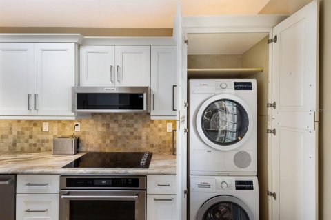 Condominio en venta en Holmes Beach, Florida, 1 dormitorio, 77.29 m2 № 1815259 - foto 16