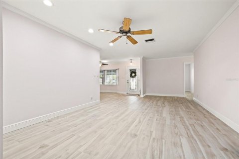 House in Tampa, Florida 3 bedrooms, 221.57 sq.m. № 1759644 - photo 19