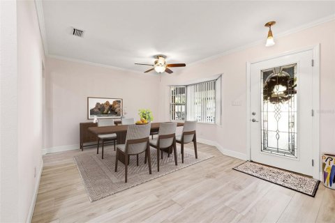 House in Tampa, Florida 3 bedrooms, 221.57 sq.m. № 1759644 - photo 7