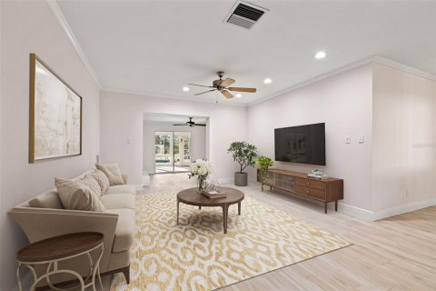 House in Tampa, Florida 3 bedrooms, 221.57 sq.m. № 1759644 - photo 6