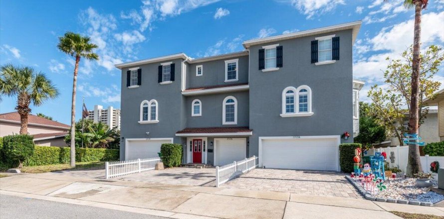 House in Jacksonville Beach, Florida 3 bedrooms, 212.37 sq.m. № 850842