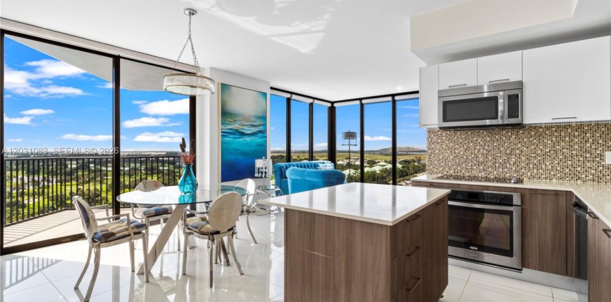 Condo à Doral, Floride, 2 chambres  № 2258041