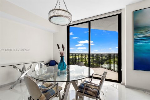 Copropriété à louer à Doral, Floride: 2 chambres, 91.79 m2 № 2258041 - photo 10