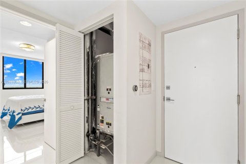 Copropriété à louer à Doral, Floride: 2 chambres, 91.79 m2 № 2258041 - photo 7
