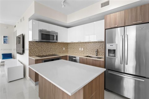 Copropriété à louer à Doral, Floride: 2 chambres, 91.79 m2 № 2258041 - photo 9