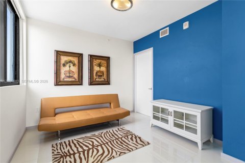Copropriété à louer à Doral, Floride: 2 chambres, 91.79 m2 № 2258041 - photo 12