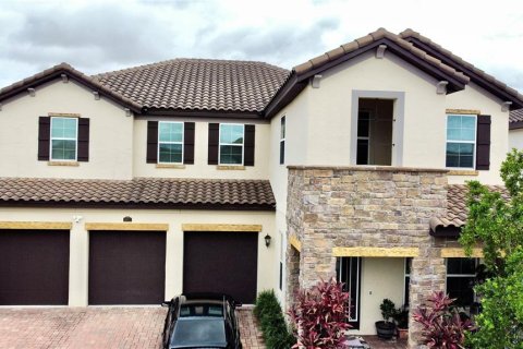 Casa en venta en Winter Garden, Florida, 5 dormitorios, 435.25 m2 № 1789899 - foto 1