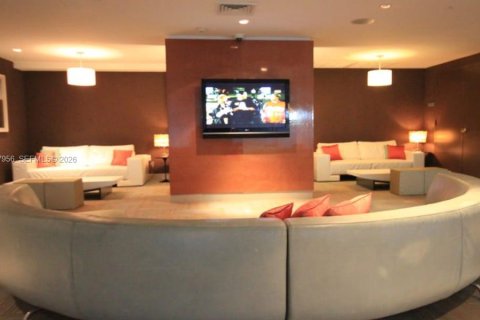 Condominio en venta en Miami, Florida, 2 dormitorios, 91.6 m2 № 2078902 - foto 17