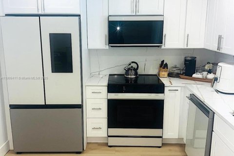 House in Boca Raton, Florida 2 bedrooms, 109.07 sq.m. № 1965151 - photo 14