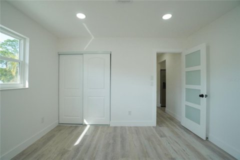 House in Venice, Florida 2 bedrooms, 142.98 sq.m. № 2231362 - photo 17