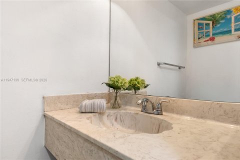 Condominio en venta en Hollywood, Florida, 2 dormitorios, 128.48 m2 № 2003275 - foto 14