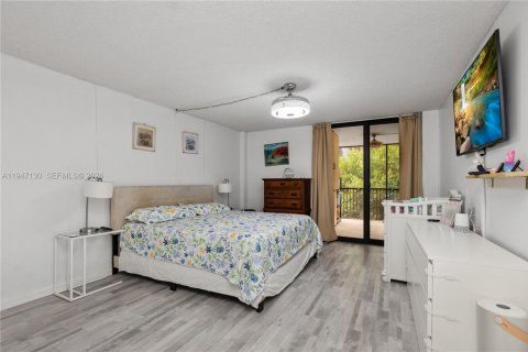 Condominio en venta en Hollywood, Florida, 2 dormitorios, 128.48 m2 № 2003275 - foto 2