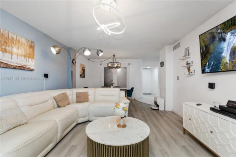 Condominio en venta en Hollywood, Florida, 2 dormitorios, 128.48 m2 № 2003275 - foto 22
