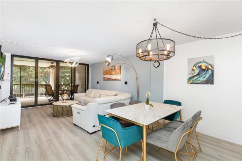 Condominio en venta en Hollywood, Florida, 2 dormitorios, 128.48 m2 № 2003275 - foto 15