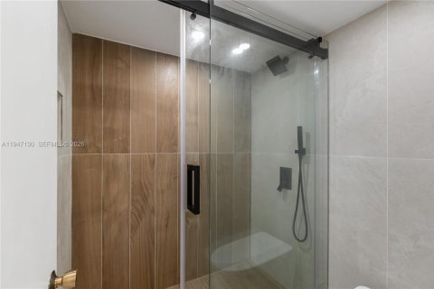 Condominio en venta en Hollywood, Florida, 2 dormitorios, 128.48 m2 № 2003275 - foto 8