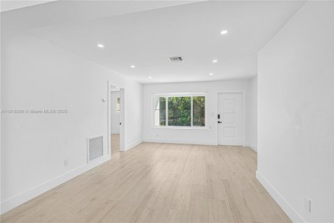 Купить виллу или дом в Холливуд, Флорида 4 спальни, № 1973043 - фото 5