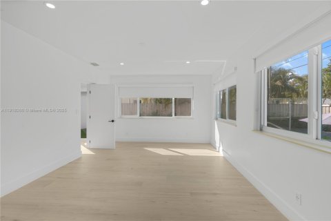 Купить виллу или дом в Холливуд, Флорида 4 спальни, № 1973043 - фото 15