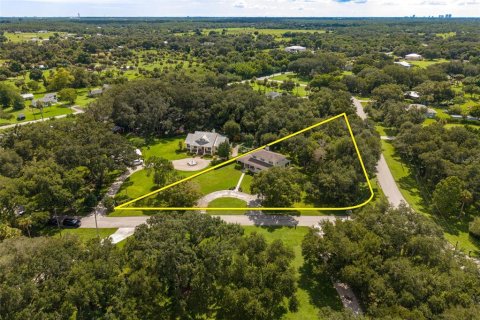 Casa en venta en Fort Myers, Florida, 4 dormitorios, 234.39 m2 № 2345597 - foto 2