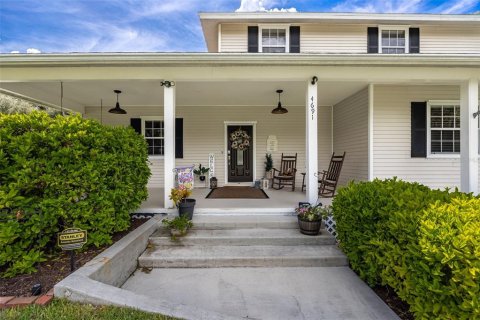 Casa en venta en Fort Myers, Florida, 4 dormitorios, 234.39 m2 № 2345597 - foto 6