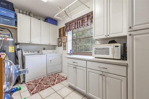 Casa en venta en Fort Myers, Florida, 4 dormitorios, 234.39 m2 № 2345597 - foto 28