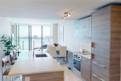 Купить кондоминиум в Майами, Флорида 2 спальни, 106.93м2, № 2065976 - фото 8